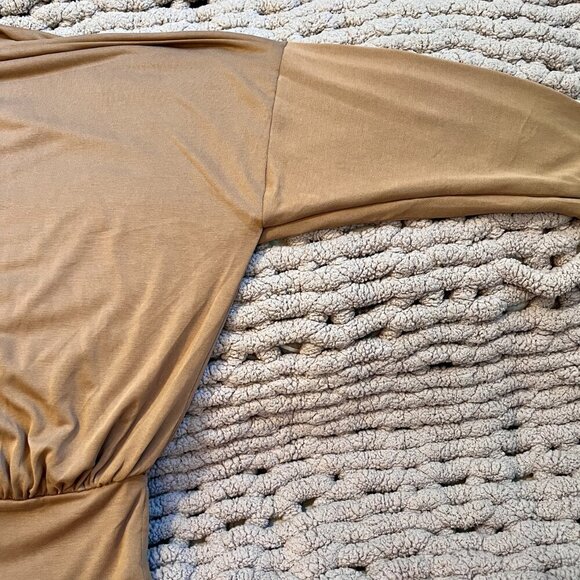 2 Banana Republic Bat Wing Sleeved Tops Black & Carmel Size Medium (NWT) - Picture 10 of 16